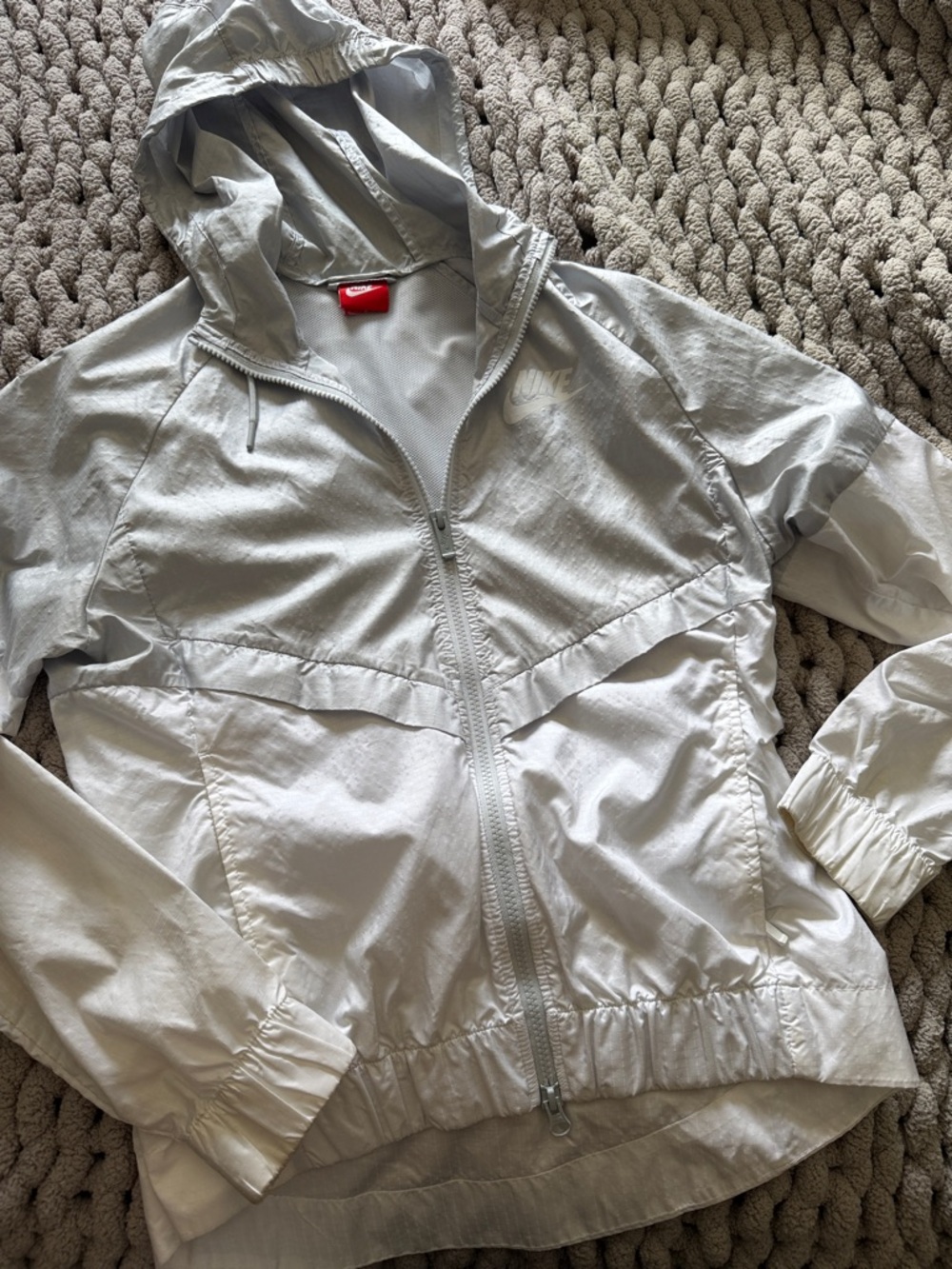 Nike Women's Light Silver Hooded Windbreaker Jacket